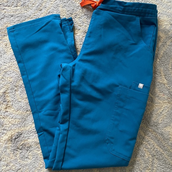 Figs XS Caribbean Blue Scrub Set - Picture 7 of 8